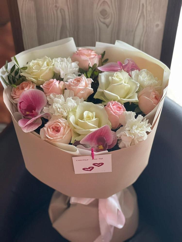 Букет цветов из: Орхидеи, Розы и Гвоздики в Заболотье