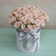 Цветочная композиция из Розы в шляпной коробке в Заболотье