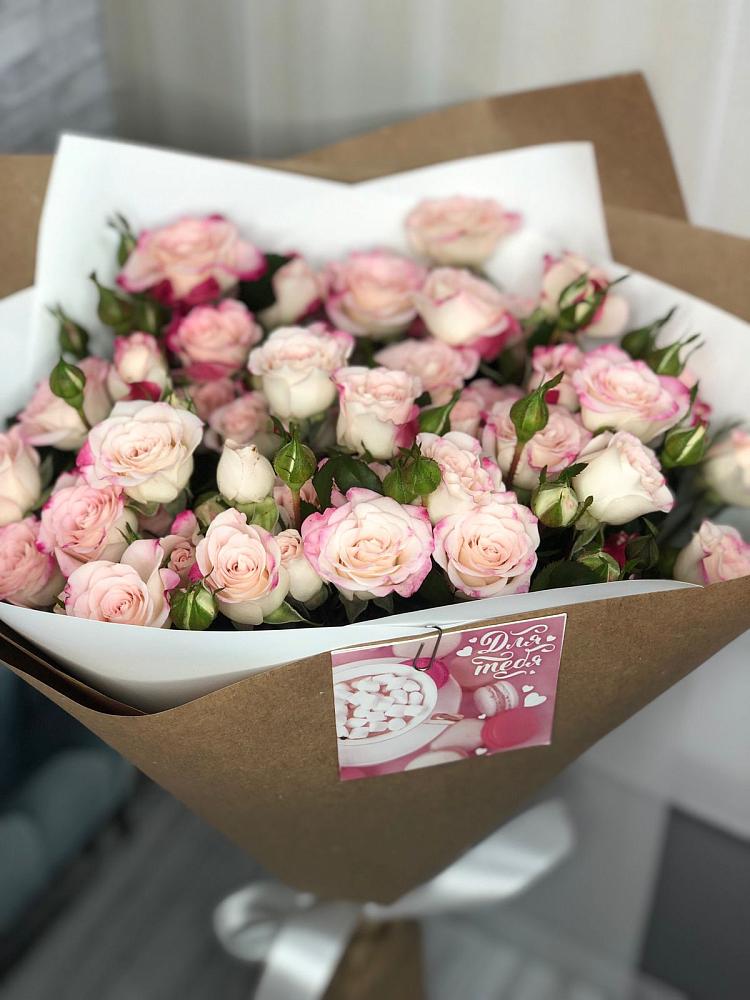 Букет цветов из: Розы в Заболотье