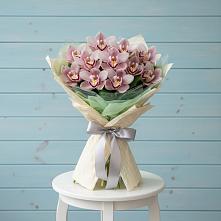 Букет цветов из:  Орхидеи и Розы в Заболотье
