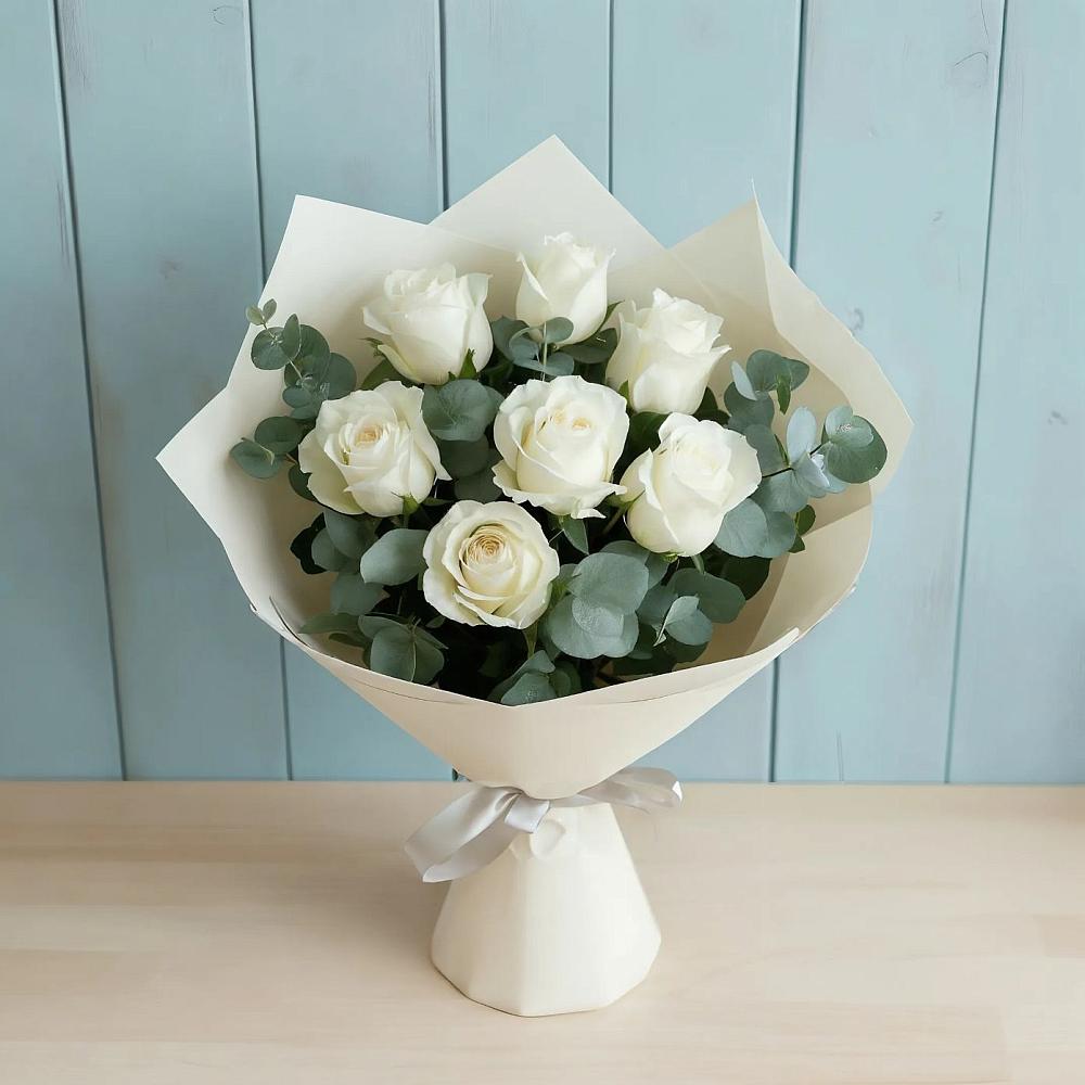 Букет Белые розы в Эвкалипте в Заболотье