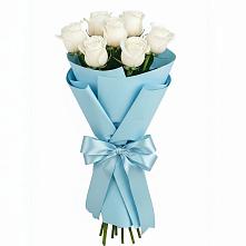 Букет 7 белых роз Проуд в Заболотье