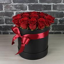 Цветочная композиция из Розы в шляпной коробке в Заболотье