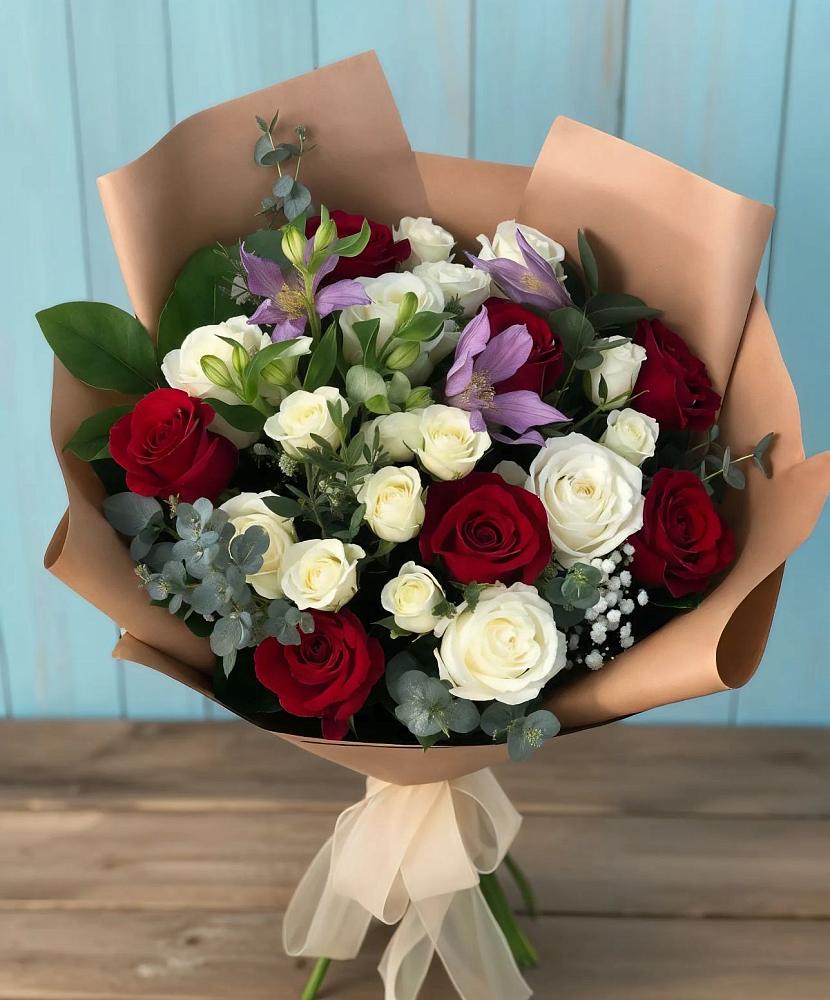 Букет цветов из: Розы и Альстромерии в Заболотье